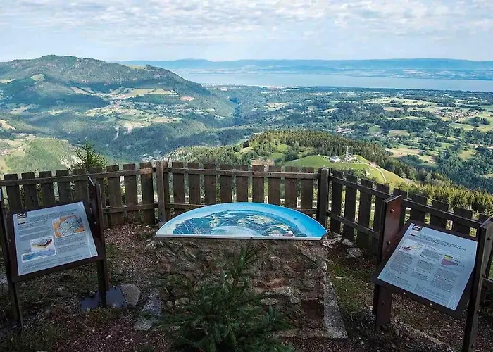 Appartement Duplex Avec Cheminee Et Vue Montagne