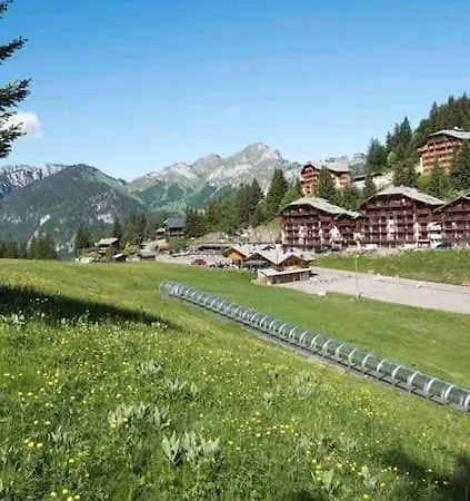 Duplex Avec Cheminee Et Vue Montagne *